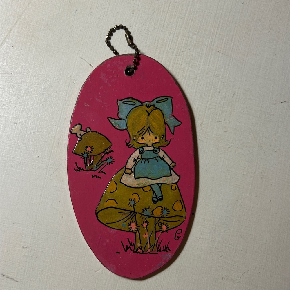 Vintage 70s Cute Girl Mushroom Keychain - Pink